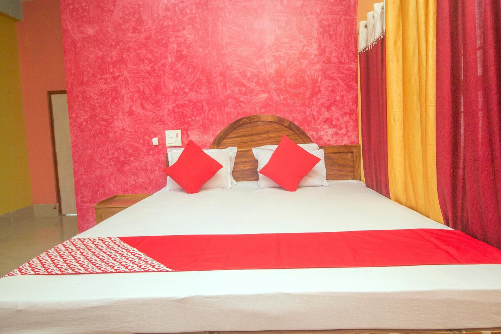 Hotel O Sandhana Homestay Rajabhat Khawa Ngoại thất bức ảnh